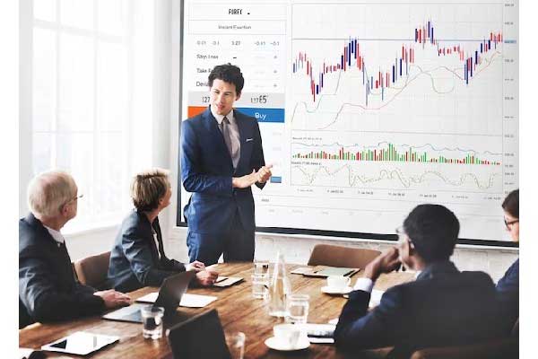 特朗普：将从芝加哥、洛杉矶和波特兰撤走国民警卫队